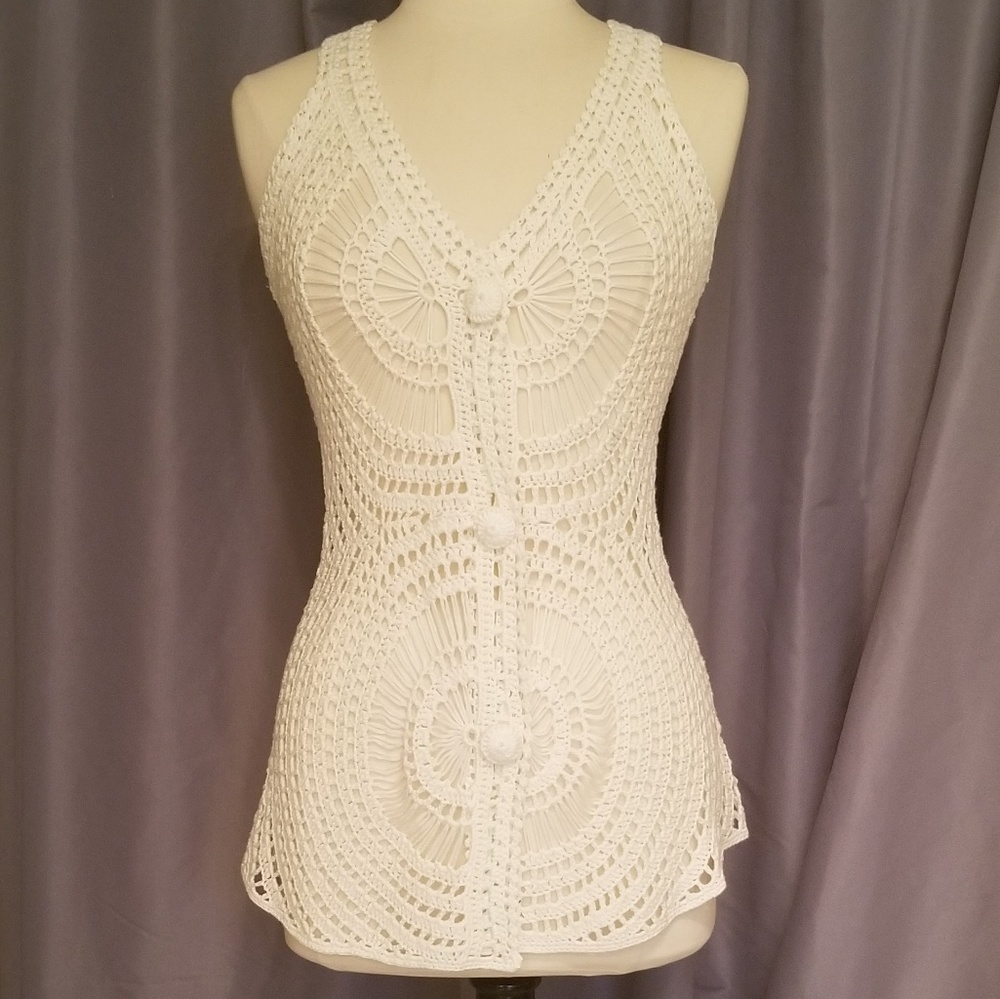 🌺Knit/crocheted Vest NWT